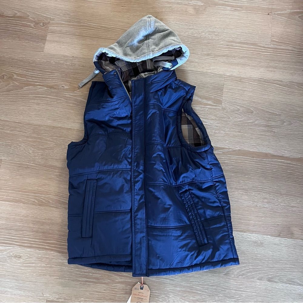 NWT WEATHERPROOF VINTAGE HOODED GREY AND NAVY PUFFER VEST